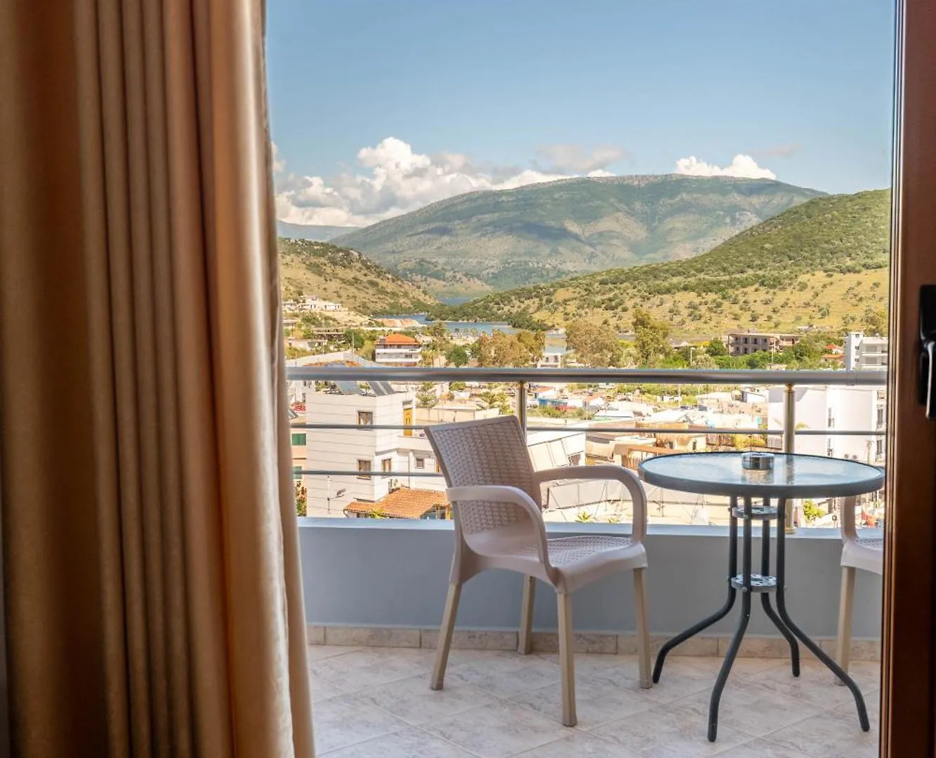 Hotel Milo Ksamil 3*,