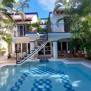 la-villa-du-golf-a-cancun-77500.quintano-roohotels.com/